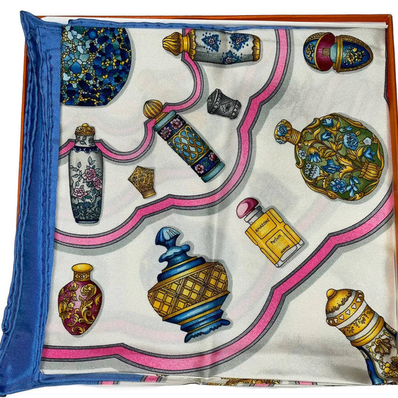 Hermes  “Qu' Importe Le Flacon” 100% Silk Scarf 90cm Square NWT/BOX - Picture 3 of 16